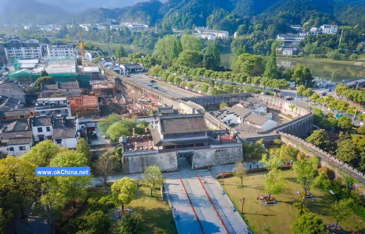 Ancient Huizhou Cultural Tourism Area