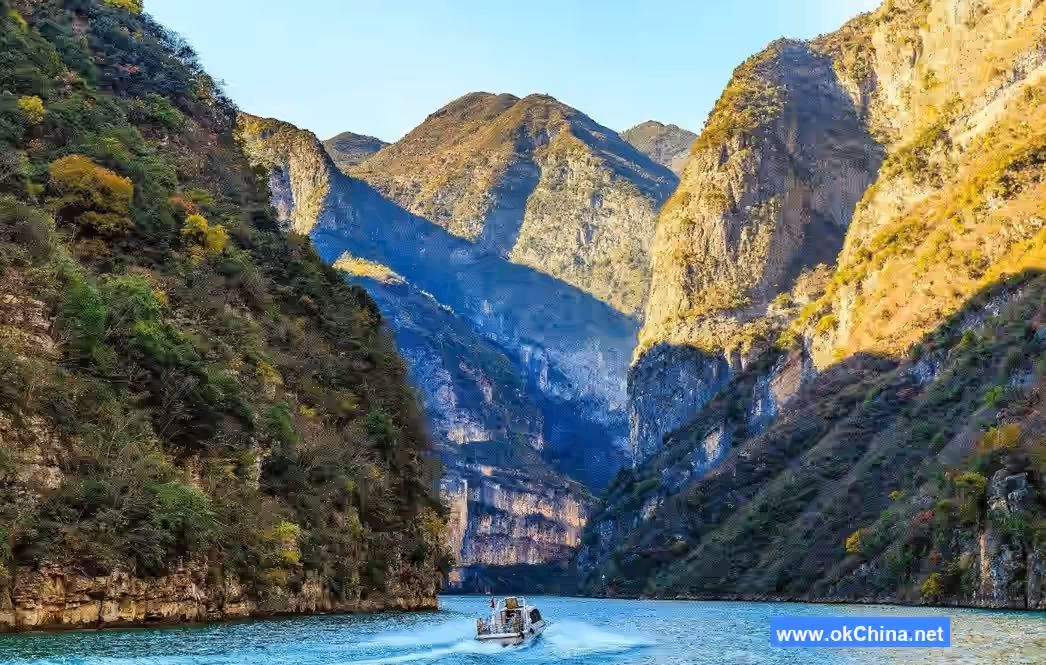 Small Three Gorges And Mini Three Gorges Tourist Area