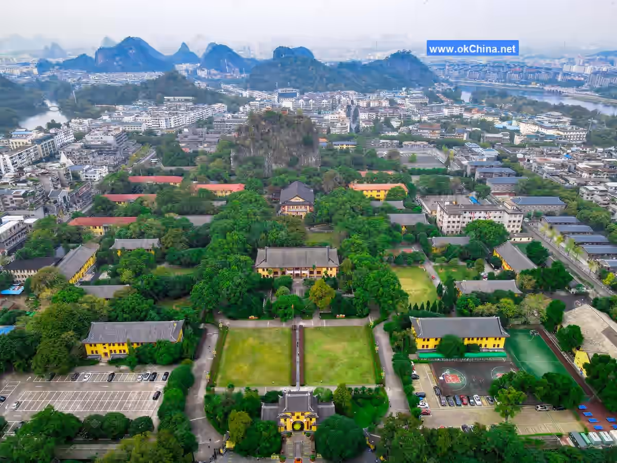 Solitary Beauty Peak And Prince City Scenic Area