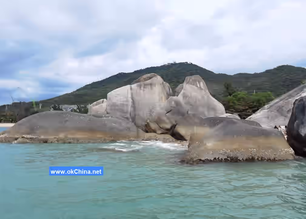 Tianya Haijiao Scenic Area