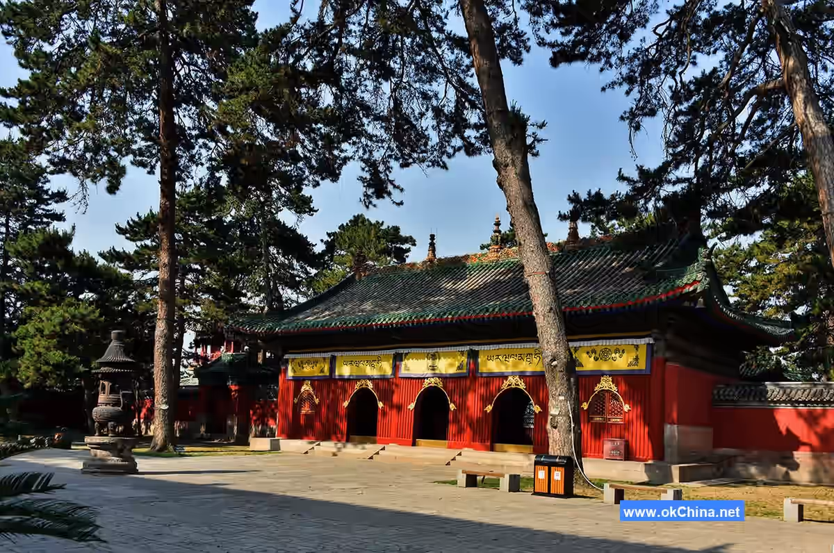 Chengde Imperial Summer Resort And Surrounding Temples Scenic Area
