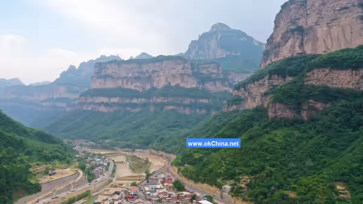 Hongqi Canal And Taihang Grand Canyon Tourist Area