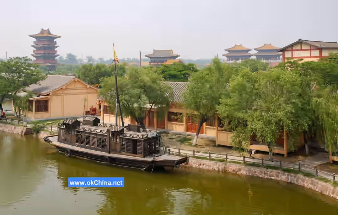 Qingming Riverside Landscape Garden