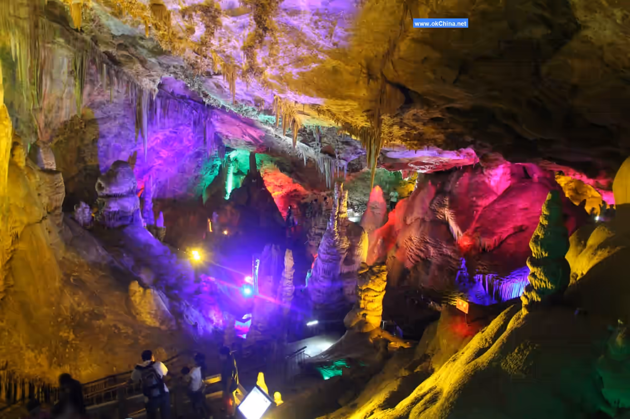 Laojun Mountain And Jiguan Cave Tourist Area