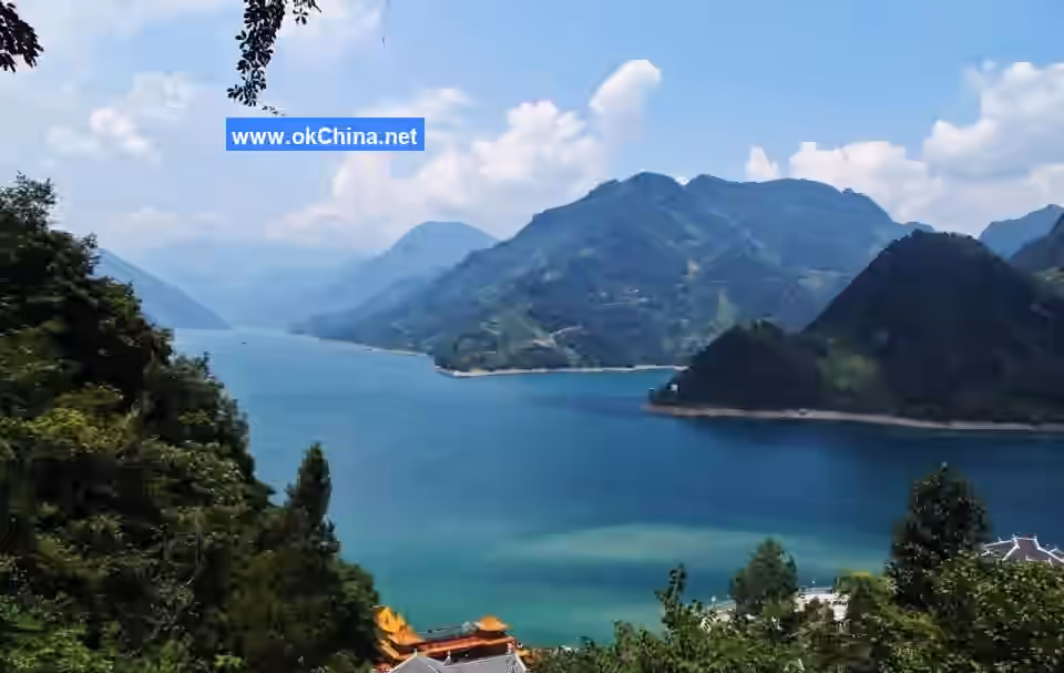 Qingjiang River Scenic Area