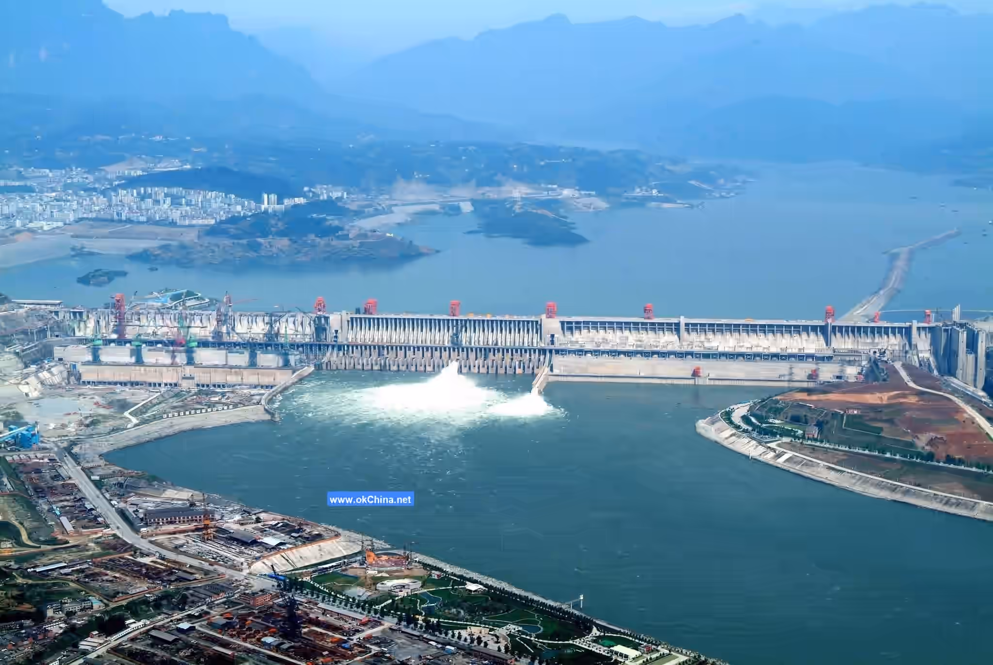 Three Gorges Dam And Qu Yuan Hometown Cultural Tourist Area