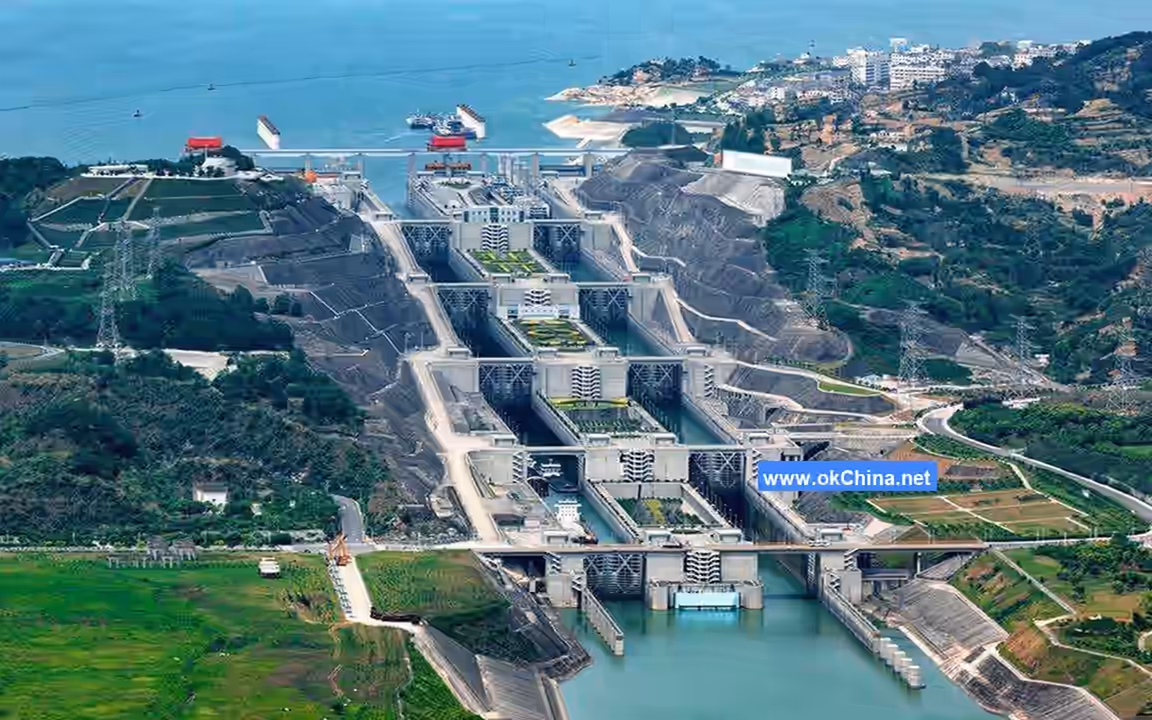 Three Gorges Dam And Qu Yuan Hometown Cultural Tourist Area