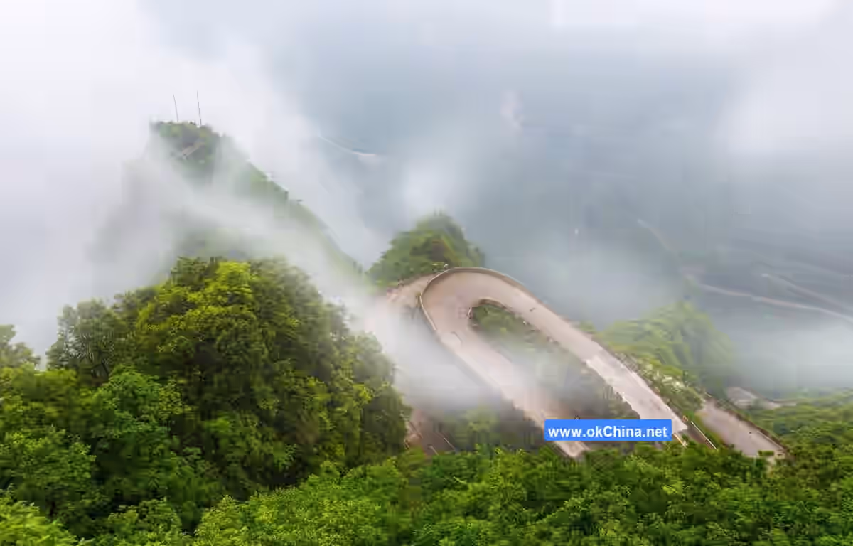 Wuling Stream And Tianmeng Mountain Tourist Area