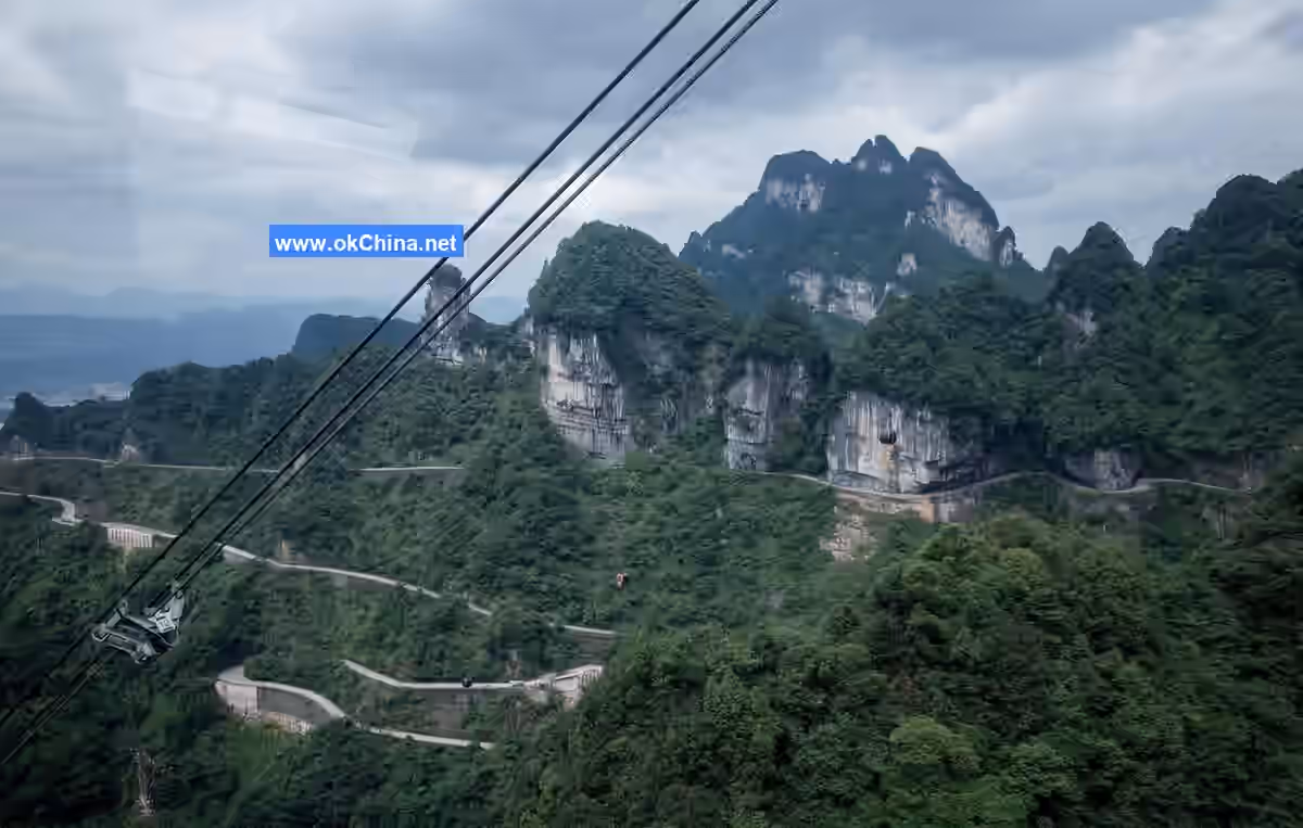 Wuling Stream And Tianmeng Mountain Tourist Area