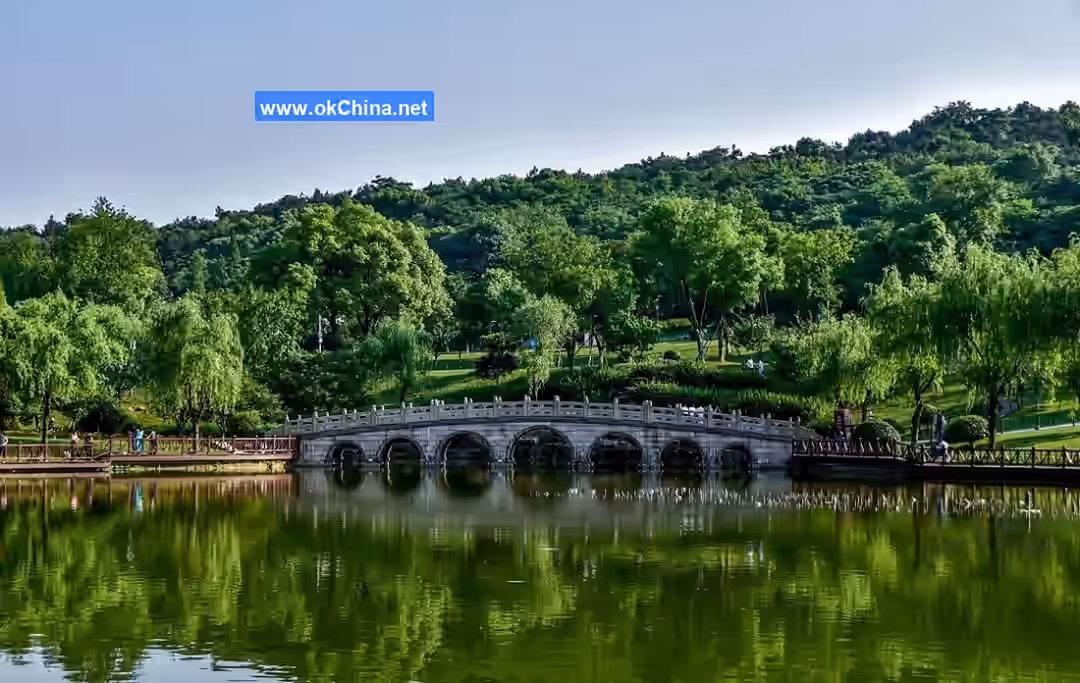 Shajiabang And Yushan Shang Lake Tourist Area