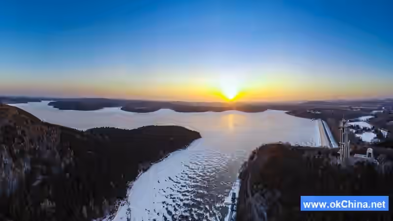 Jingyuetan National Forest Park