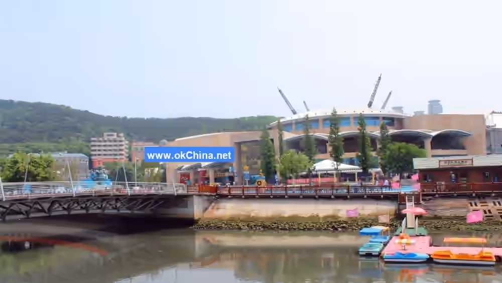 Tiger Beach Ocean Park And Tiger Beach Polar Aquarium