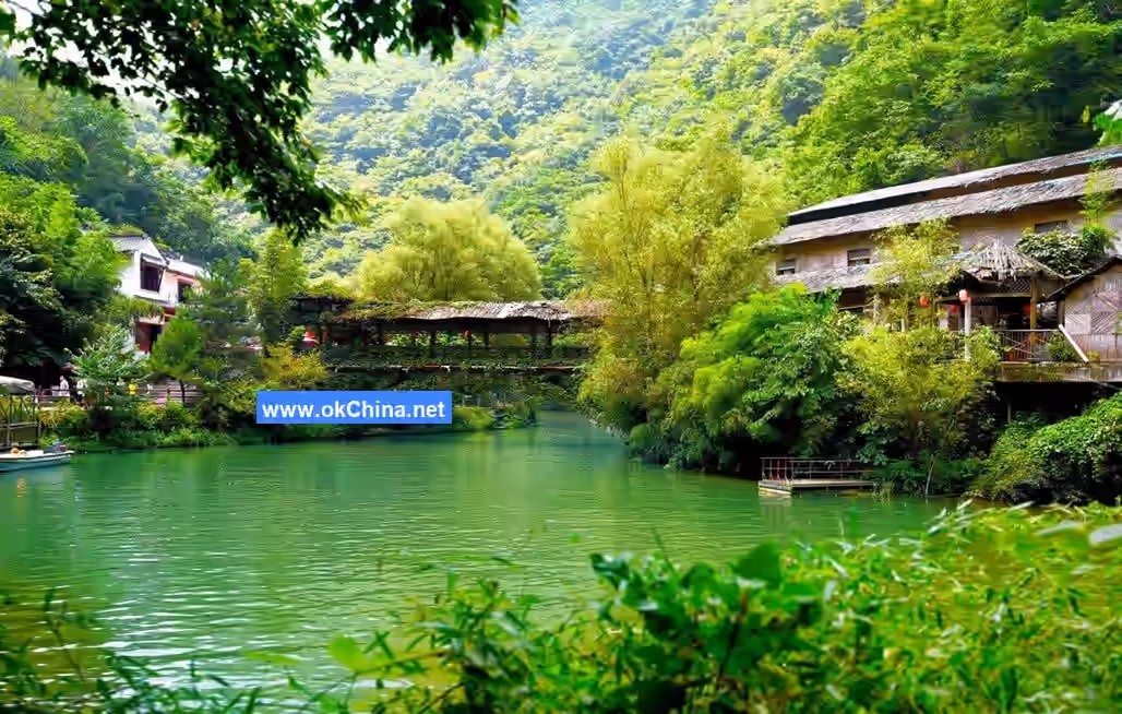 Jinsi Gorge Scenic Area