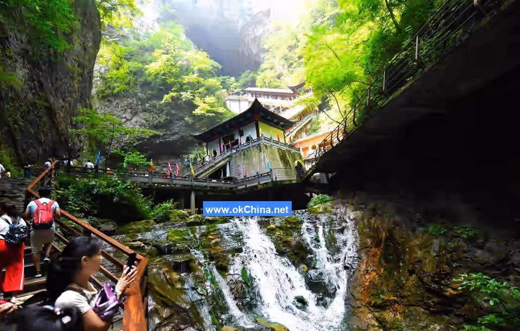 Jinsi Gorge Scenic Area