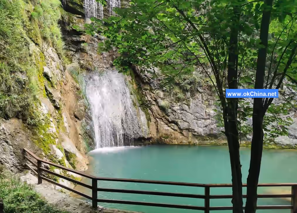 Jinsi Gorge Scenic Area