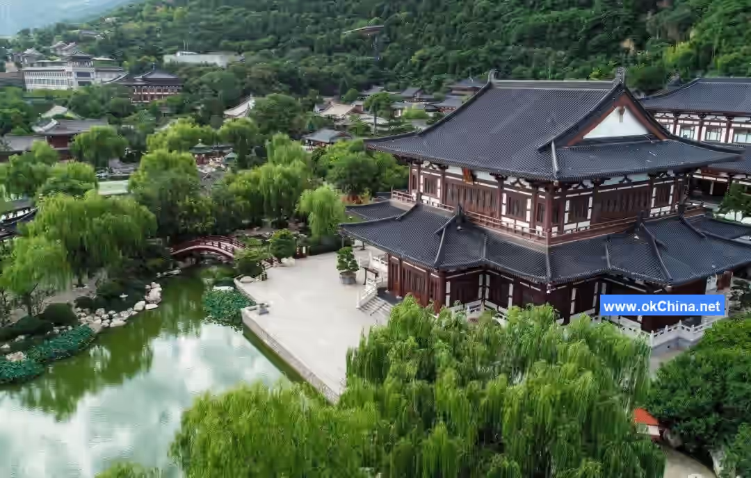 Huaqing Palace Scenic Area