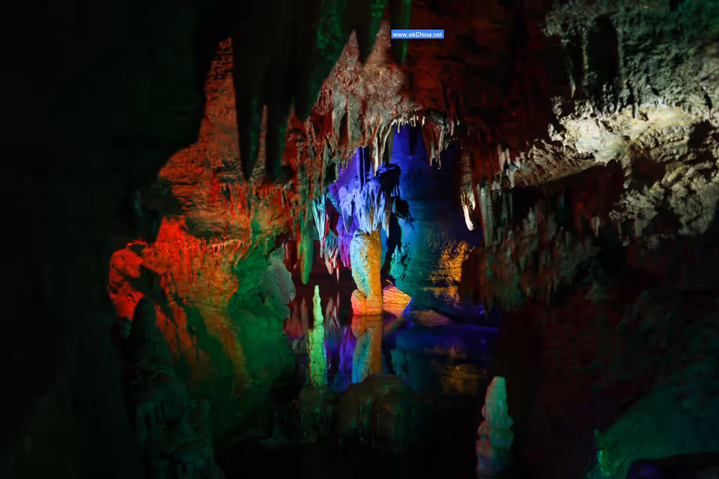 Firefly Water Cave And Underground Grand Canyon Tourist Area