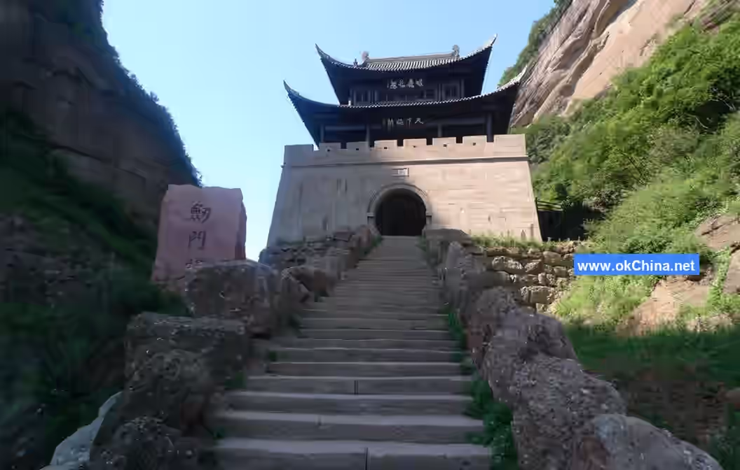 Jianmen Shu Road And Jianmen Fortress Tourist Area