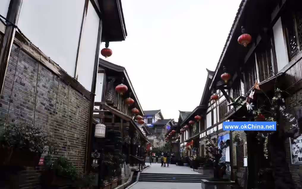 Langzhong Ancient City Tourist Area