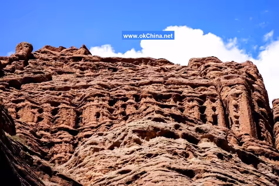 Tianshan Grand Canyon Scenic Area
